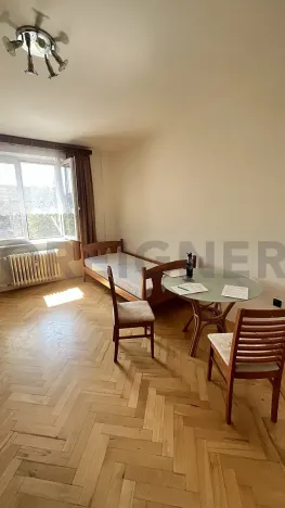 Pronájem bytu 2+1, Pardubice, Benešovo náměstí, 52 m2