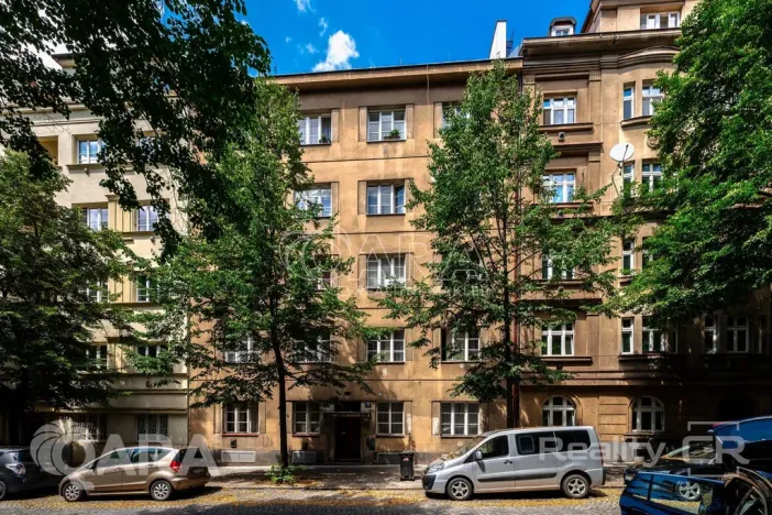 Pronájem bytu 2+1, Praha - Žižkov, Roháčova, 75 m2