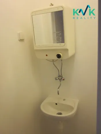 Pronájem bytu 1+kk, Karlovy Vary, Krále Jiřího, 22 m2