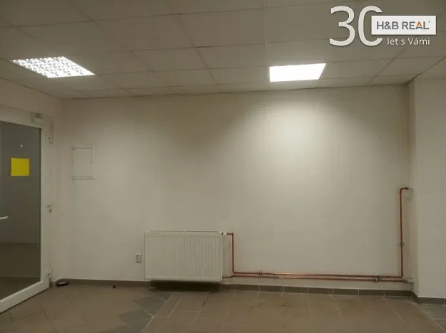 Pronájem obchodního prostoru, Hranice, 43 m2