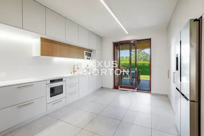 Prodej rodinného domu, Zvole, Hlavní, 378 m2