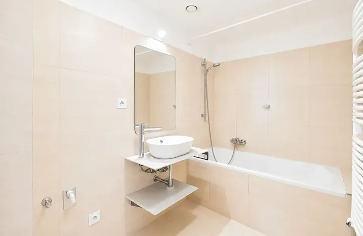 Pronájem bytu 3+kk, Praha - Hrdlořezy, Mezitraťová, 119 m2