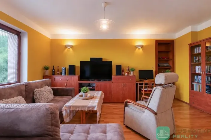 Prodej rodinného domu, Košťany, Na Hampuši, 265 m2