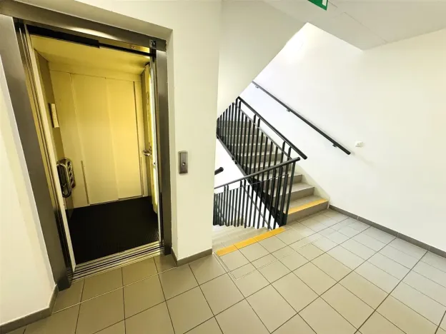 Pronájem bytu 1+kk, Praha - Chodov, Babická, 50 m2