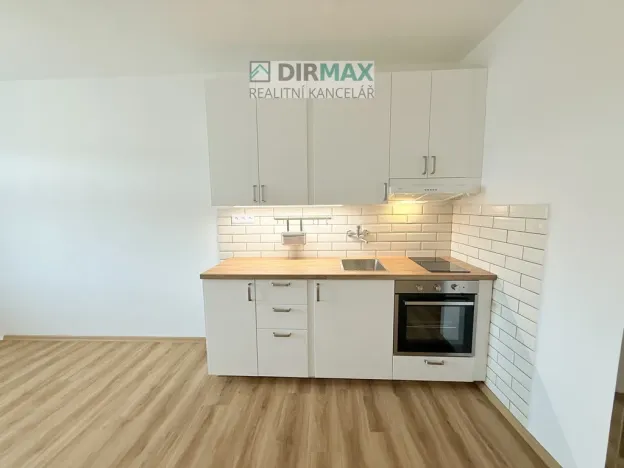 Pronájem bytu 1+kk, Plzeň, Masarykova, 24 m2