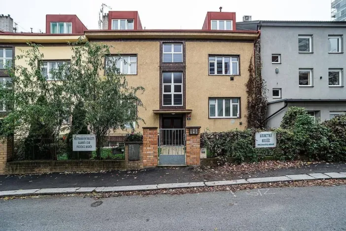 Pronájem bytu 1+kk, Praha - Michle, Brtnická, 30 m2