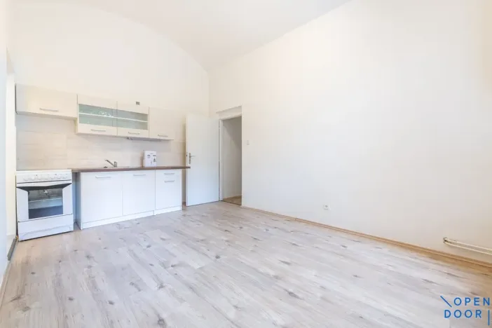 Pronájem bytu 2+kk, Praha - Žižkov, Husitská, 40 m2