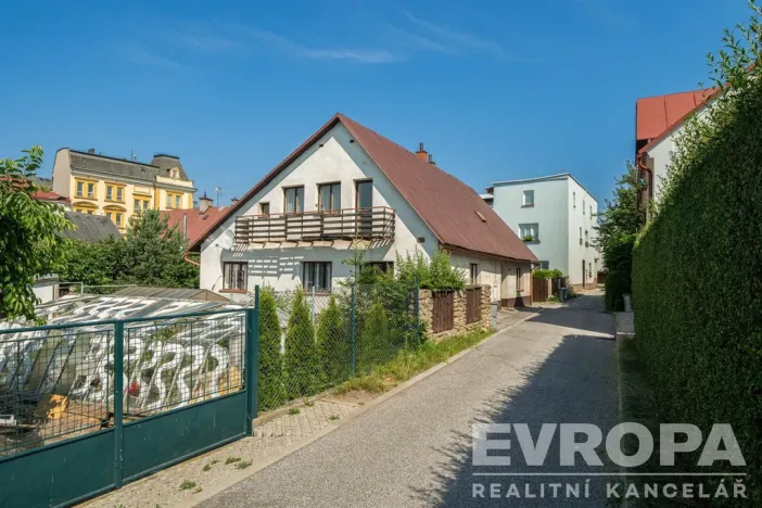 Prodej rodinného domu, Vrchlabí, U lázní, 200 m2