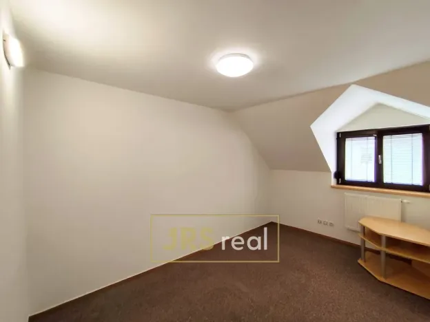 Pronájem bytu 1+1, Velké Pavlovice, 31 m2