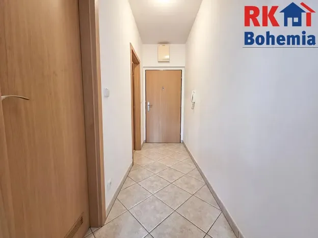 Pronájem bytu 1+kk, Praha - Kunratice, Pod Haltýřem, 30 m2