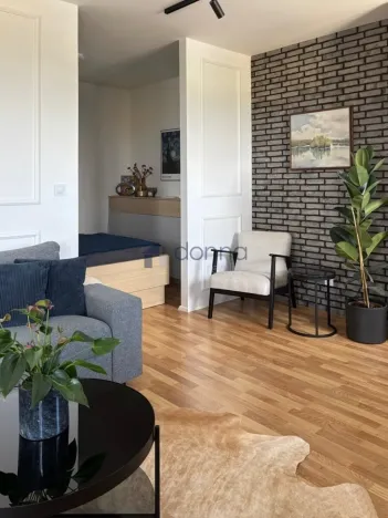 Pronájem bytu 1+kk, Praha, Zvěřinova, 49 m2