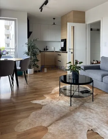 Pronájem bytu 1+kk, Praha, Zvěřinova, 49 m2