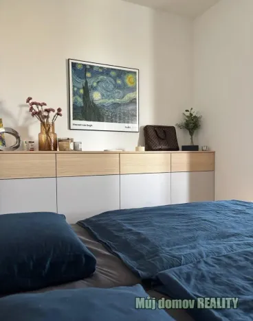 Pronájem bytu 1+kk, Praha - Strašnice, Zvěřinova, 47 m2