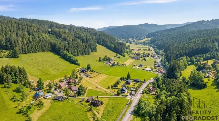 Prodej pozemku pro bydlení, Velké Karlovice, 17000 m2