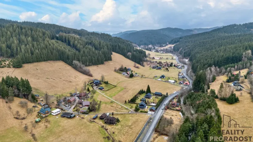 Prodej pozemku pro bydlení, Velké Karlovice, 17000 m2