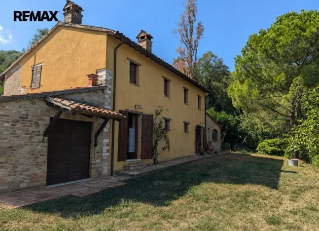 Prodej bytu 3+1, ,Monteguiduccio,Itálie, 180 m2