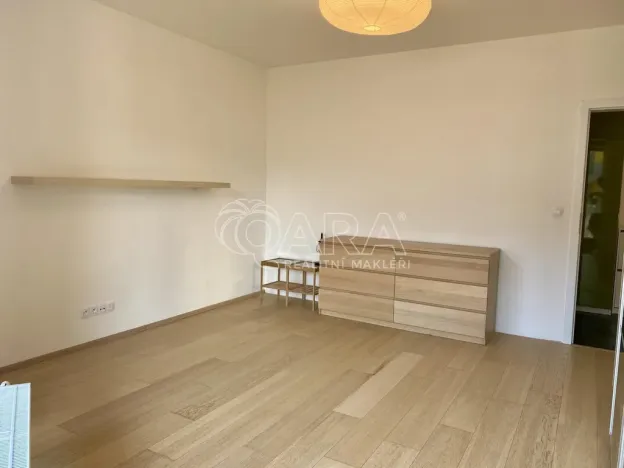 Pronájem bytu 2+kk, Praha - Hlubočepy, Devonská, 64 m2