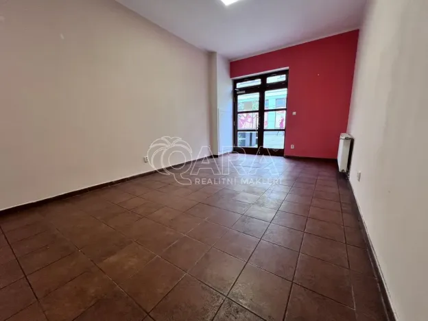 Pronájem obchodního prostoru, Beroun - Beroun-Centrum, Havlíčkova, 28 m2