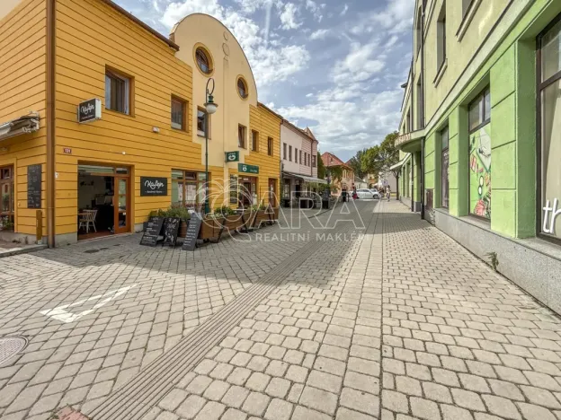 Pronájem obchodního prostoru, Beroun - Beroun-Centrum, Havlíčkova, 28 m2