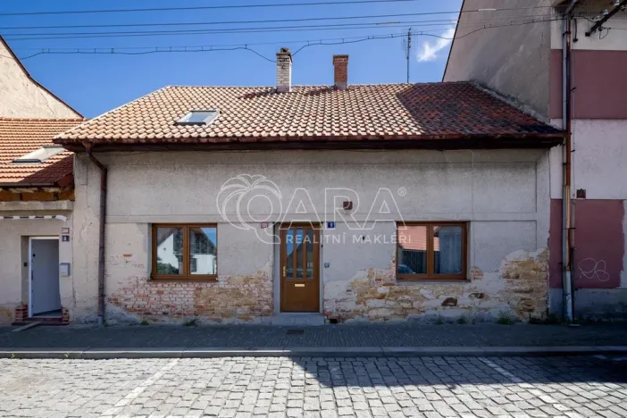 Prodej rodinného domu, Kostelec nad Černými lesy - Kostelec nad Černými Lesy, Jánské náměstí, 170 m2
