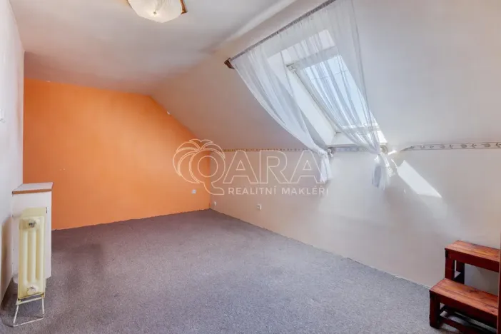 Prodej rodinného domu, Kostelec nad Černými lesy - Kostelec nad Černými Lesy, Jánské náměstí, 170 m2