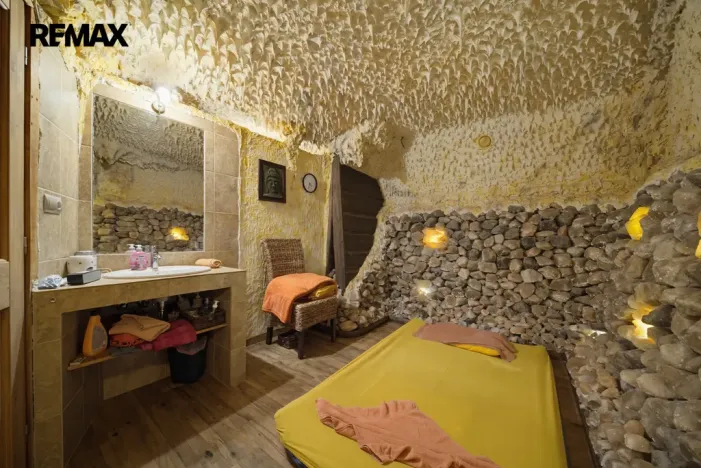 Prodej obchodního prostoru, Karlovy Vary, Jugoslávská, 410 m2