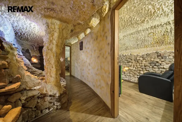 Prodej obchodního prostoru, Karlovy Vary, Jugoslávská, 410 m2