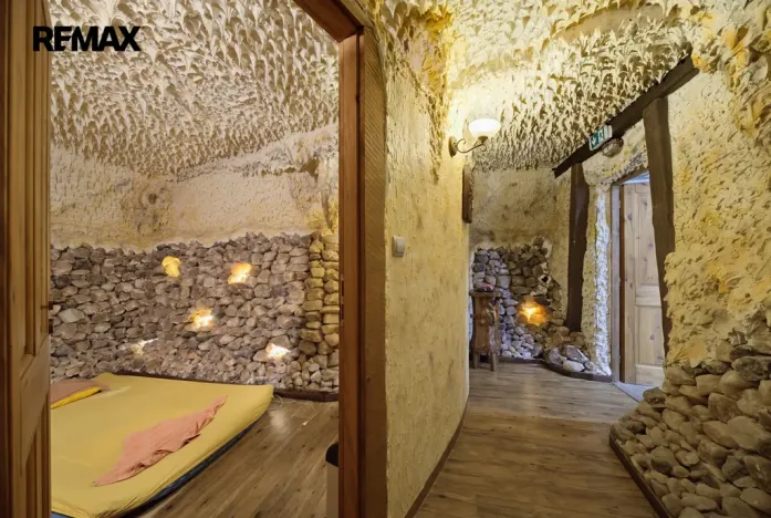 Prodej obchodního prostoru, Karlovy Vary, Jugoslávská, 410 m2