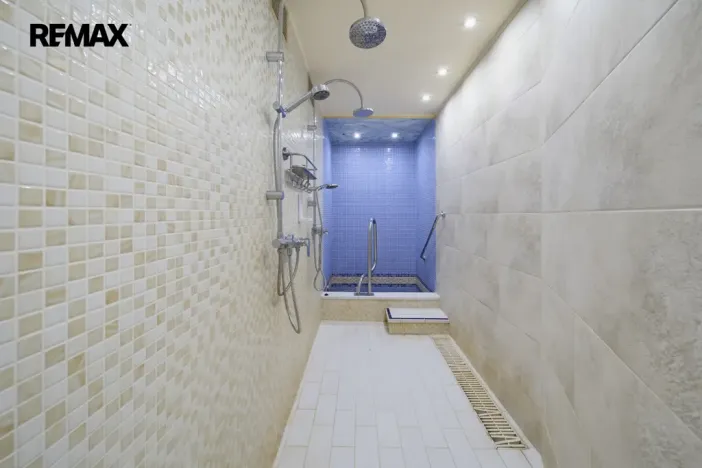 Prodej obchodního prostoru, Karlovy Vary, Jugoslávská, 410 m2