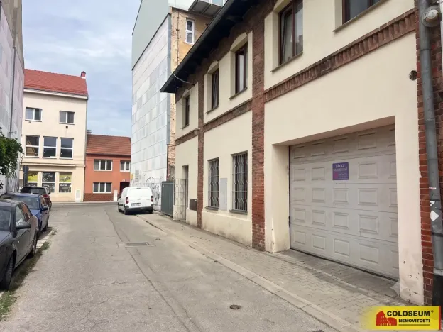 Pronájem skladu, Brno - Husovice, 240 m2