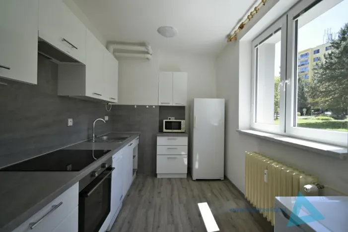 Pronájem bytu 2+1, Nová Paka, U Studénky, 53 m2