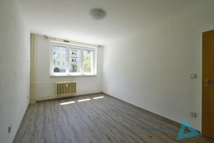 Pronájem bytu 2+1, Nová Paka, U Studénky, 53 m2
