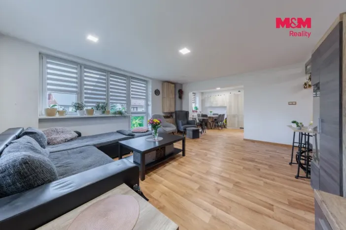 Prodej činžovního domu, Karlovy Vary - Dvory, V Lučinách, 330 m2