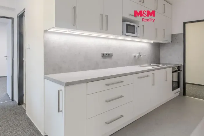 Pronájem bytu 3+1, Zlín - Mladcová, Mokrá II, 82 m2