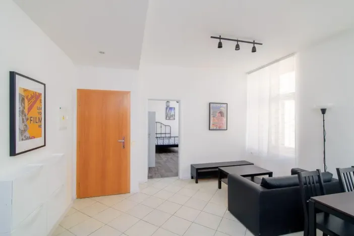 Pronájem bytu 2+kk, Praha - Karlín, Sokolovská, 50 m2