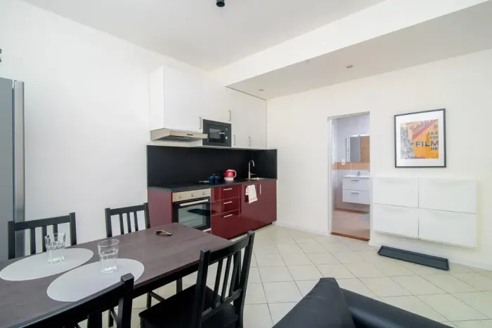 Pronájem bytu 2+kk, Praha - Karlín, Sokolovská, 50 m2