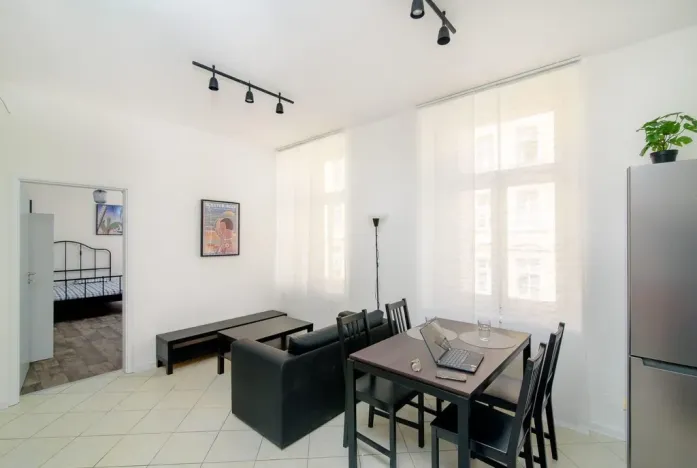 Pronájem bytu 2+kk, Praha - Karlín, Sokolovská, 50 m2