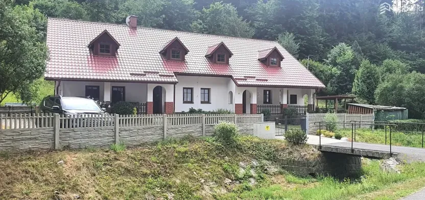 Prodej apartmánu, Šumvald, 350 m2