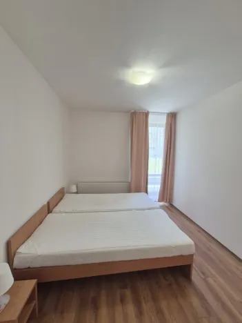 Pronájem bytu 2+kk, Praha - Karlín, Křižíkova, 54 m2