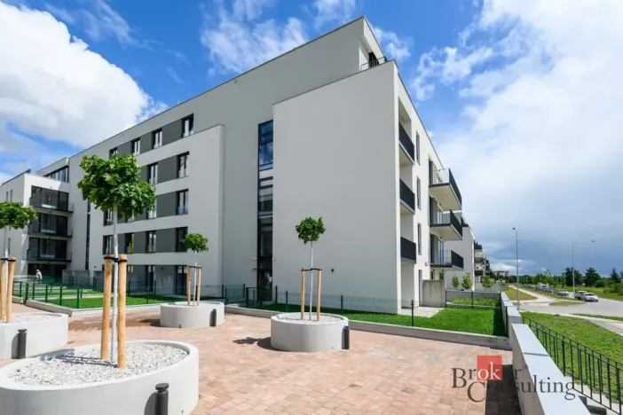 Pronájem bytu 1+kk, Plzeň - Jižní Předměstí, Železná, 31 m2