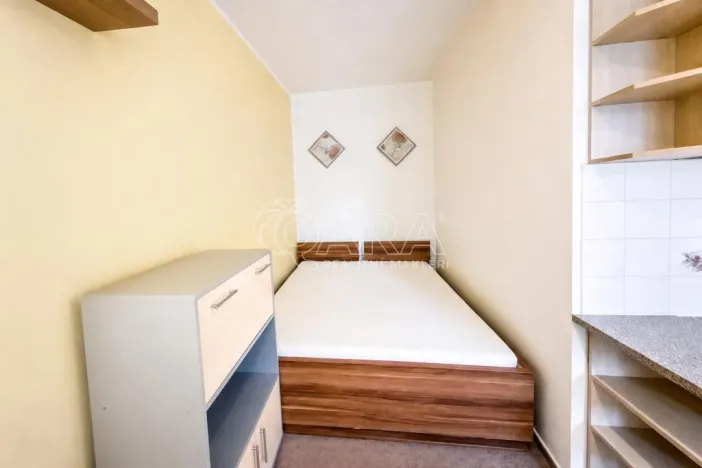 Pronájem bytu 1+kk, Praha - Hlubočepy, Werichova, 28 m2