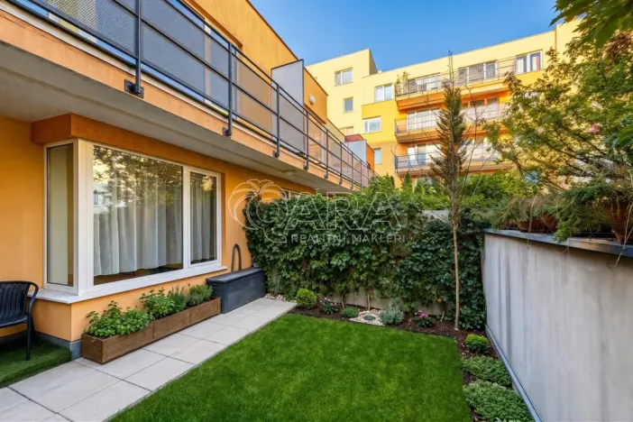 Pronájem bytu 1+kk, Praha - Hlubočepy, Werichova, 28 m2
