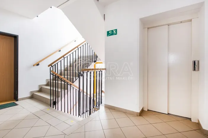Pronájem bytu 1+kk, Praha - Hlubočepy, Werichova, 28 m2
