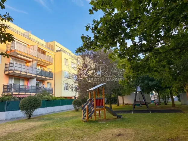 Pronájem bytu 1+kk, Praha - Hlubočepy, Werichova, 28 m2