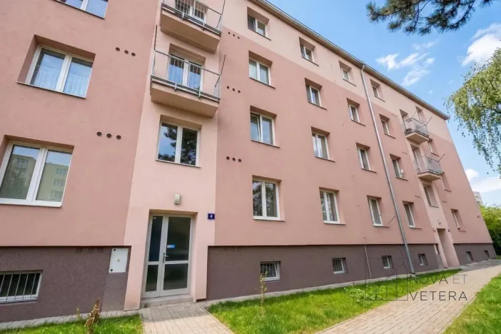 Prodej bytu 3+kk, Praha - Záběhlice, Trenčínská, 55 m2