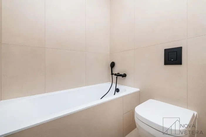 Prodej bytu 3+kk, Praha - Holešovice, Komunardů, 87 m2