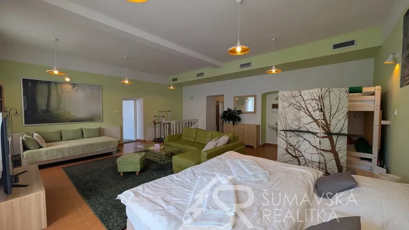 Prodej obchodního prostoru, Kašperské Hory, Náměstí, 161 m2