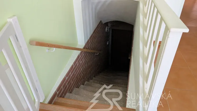 Prodej obchodního prostoru, Kašperské Hory, Náměstí, 161 m2