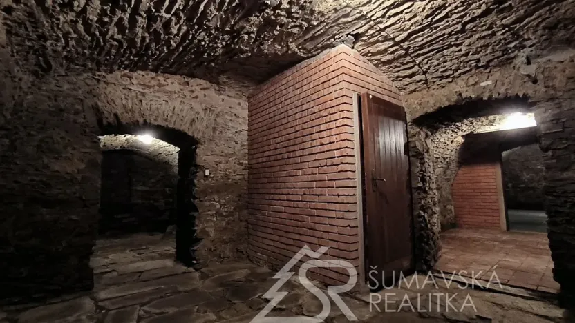 Prodej obchodního prostoru, Kašperské Hory, Náměstí, 161 m2