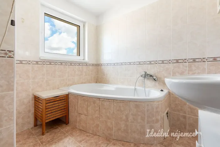 Pronájem bytu 1+1, Úvaly, Kollárova, 43 m2